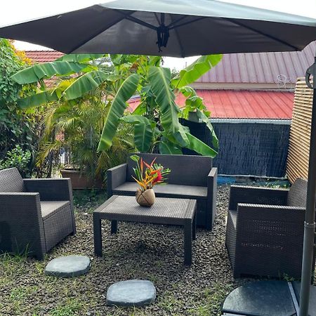 Agreable Appartement En Rez-De-Jardin A 450M De La Mer Sainte-Anne Luaran gambar