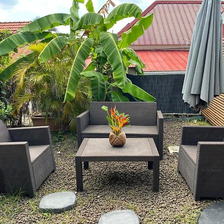 Agreable Appartement En Rez-De-Jardin A 450M De La Mer Sainte-Anne Luaran gambar