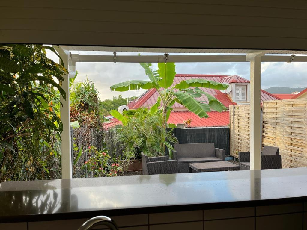 Agreable Appartement En Rez-De-Jardin A 450M De La Mer Sainte-Anne Luaran gambar