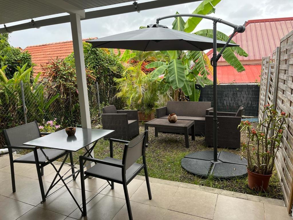 Agreable Appartement En Rez-De-Jardin A 450M De La Mer Sainte-Anne Luaran gambar